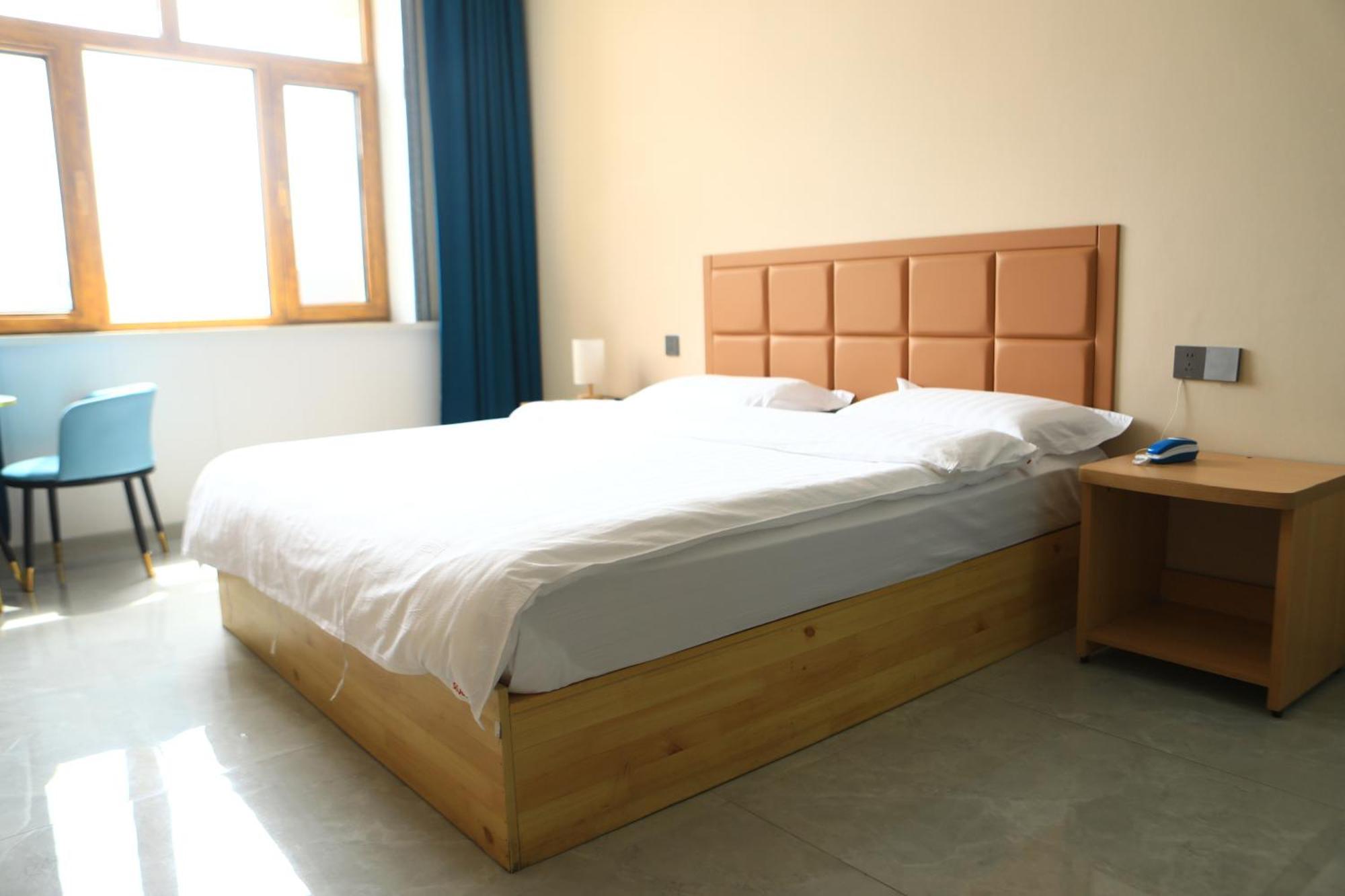 Hongge Hotel - Harbin Taiping Airport Екстериор снимка