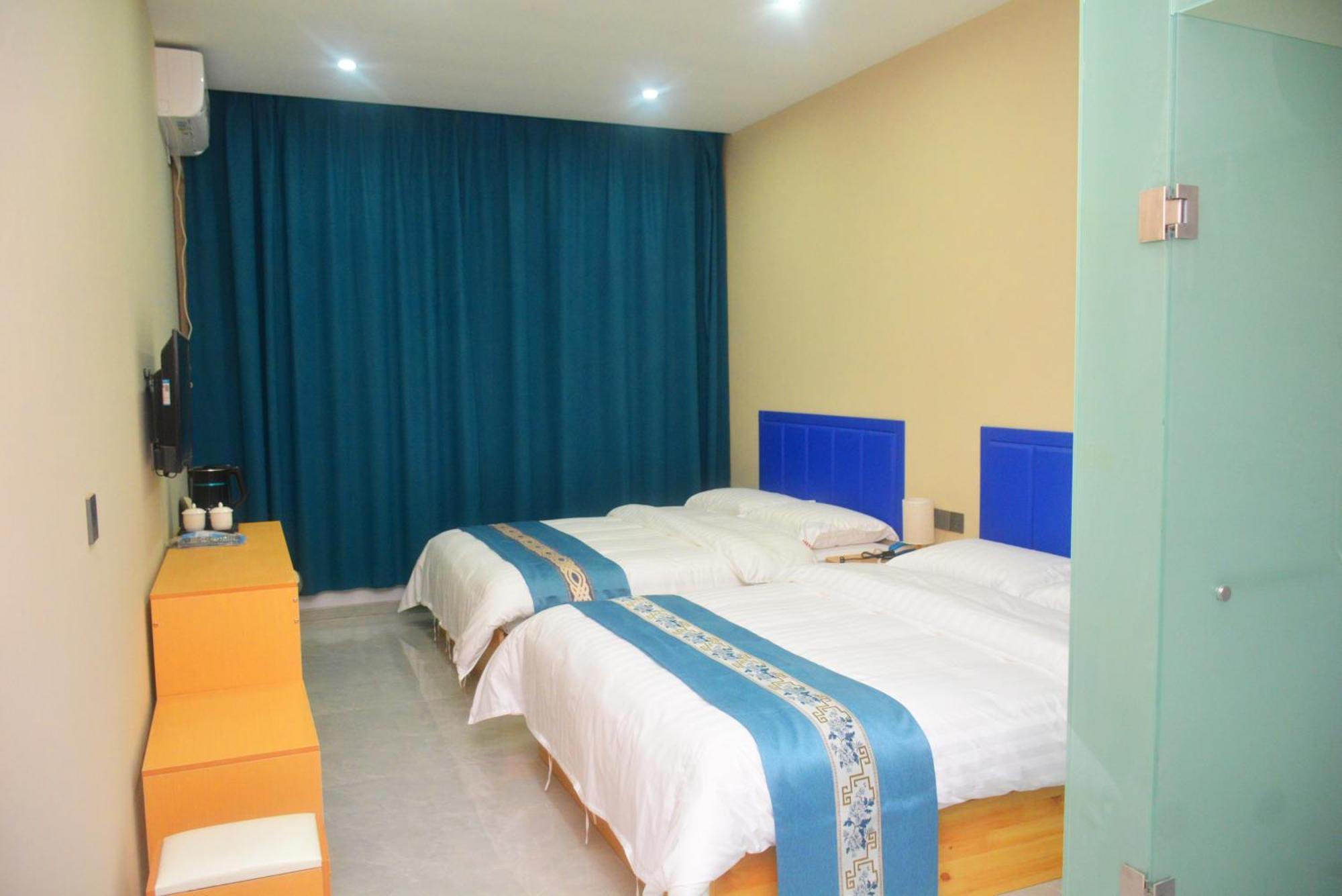 Hongge Hotel - Harbin Taiping Airport Екстериор снимка